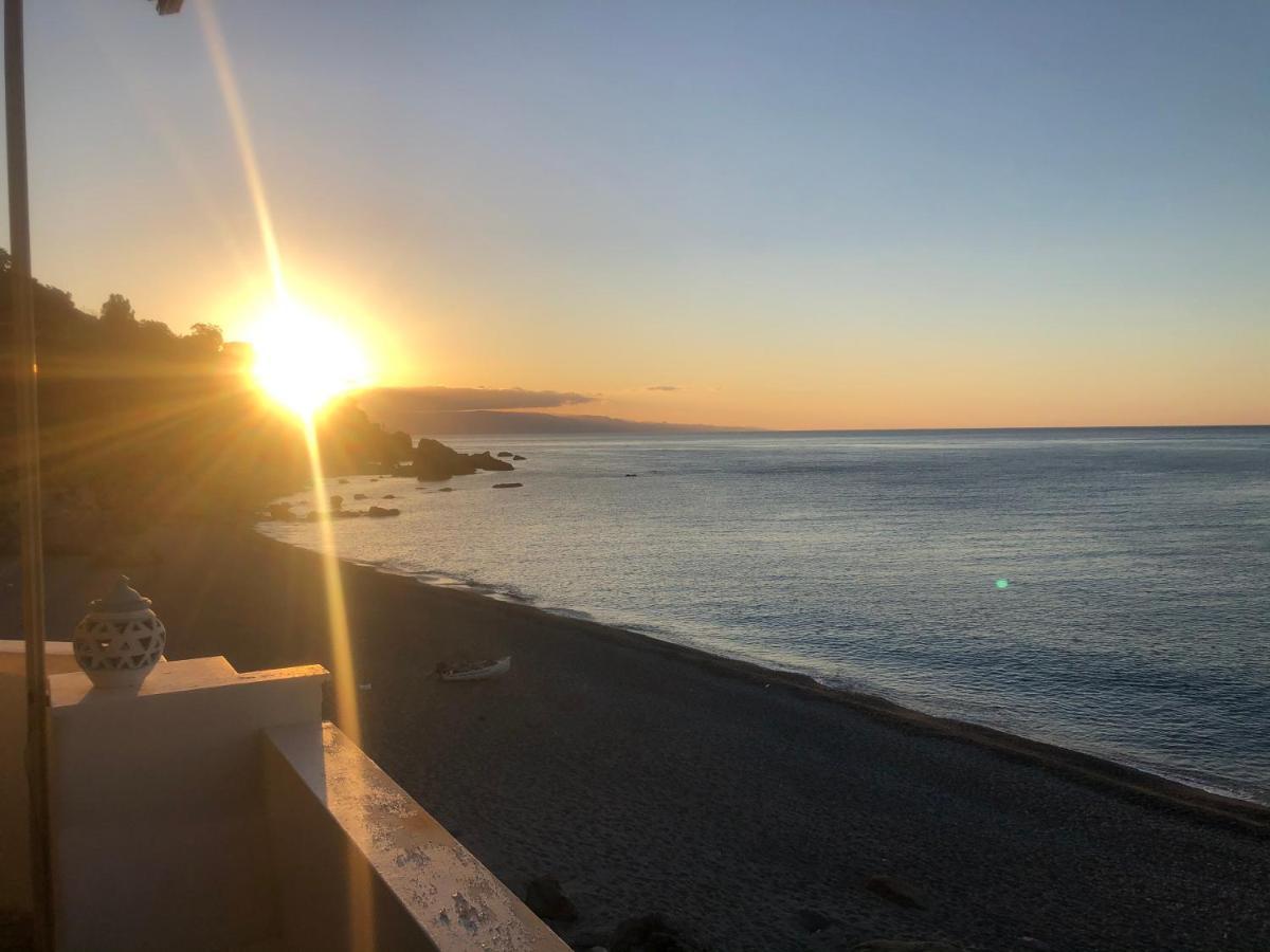 Taormina Seasuite Fondaco Parrino Santa Margherita-Sant'Alessio Siculo Exteriör bild
